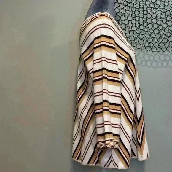 Cuddle Knit Vintage Cream Striped Brown, Black V-Neck Sweater- Size Medium - Picture 2 of 5